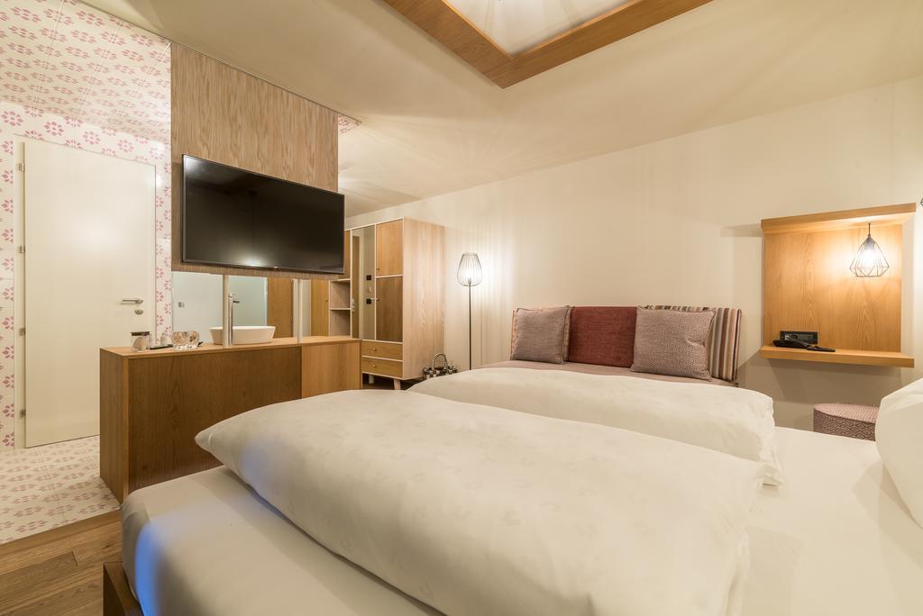Hotel Tofana San Cassiano  Exteriör bild