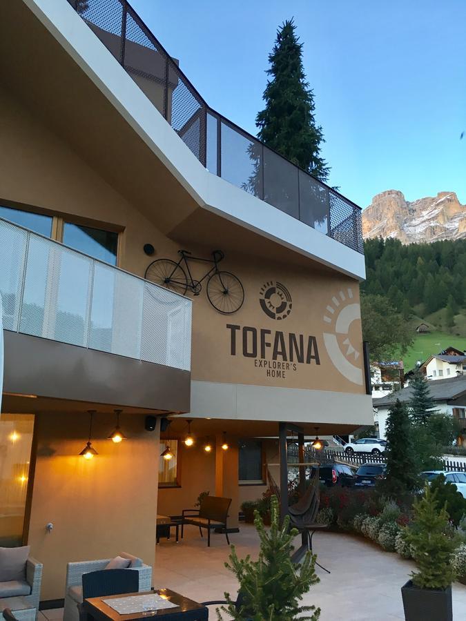 Hotel Tofana San Cassiano  Exteriör bild